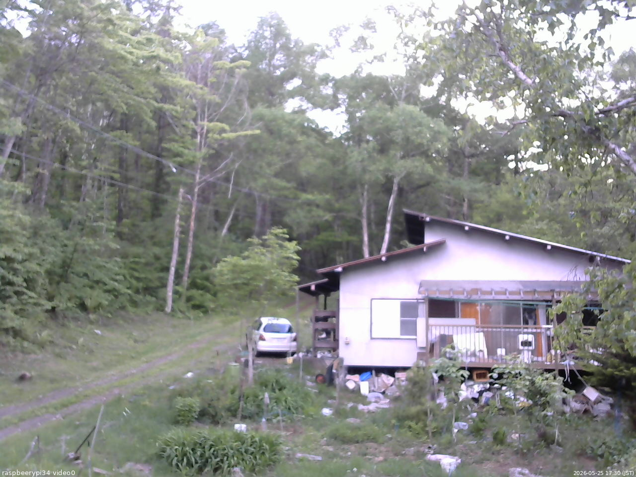 長野県菅平高原 ゆたか山荘 西側(坂上) 2026/05/25 17:30