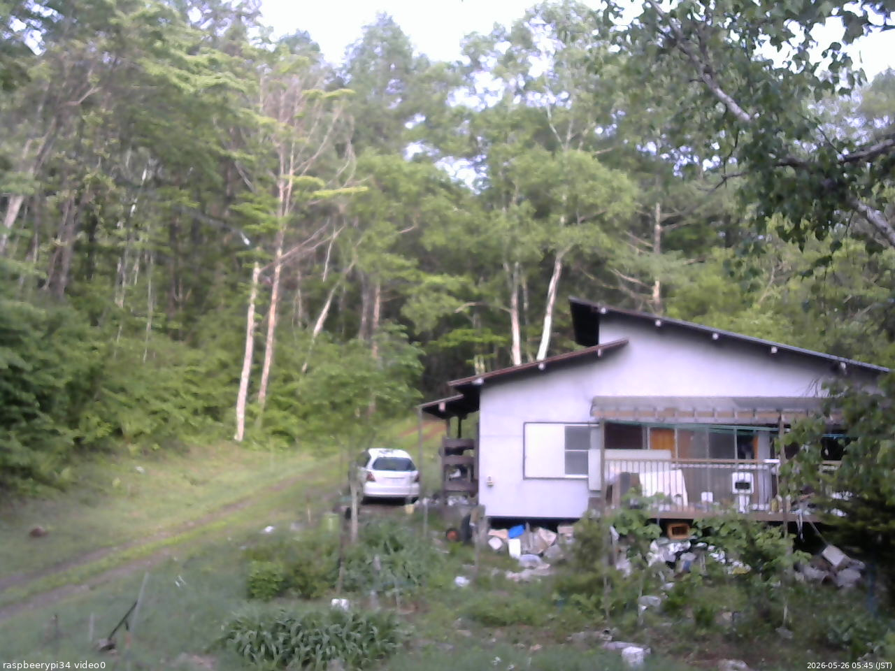 長野県菅平高原 ゆたか山荘 西側(坂上) 2026/05/26 05:45