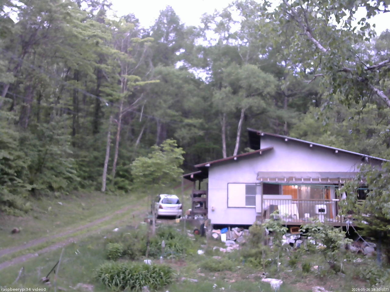 長野県菅平高原 ゆたか山荘 西側(坂上) 2026/05/26 18:30