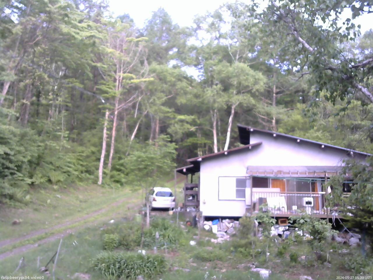 長野県菅平高原 ゆたか山荘 西側(坂上) 2026/05/27 05:30
