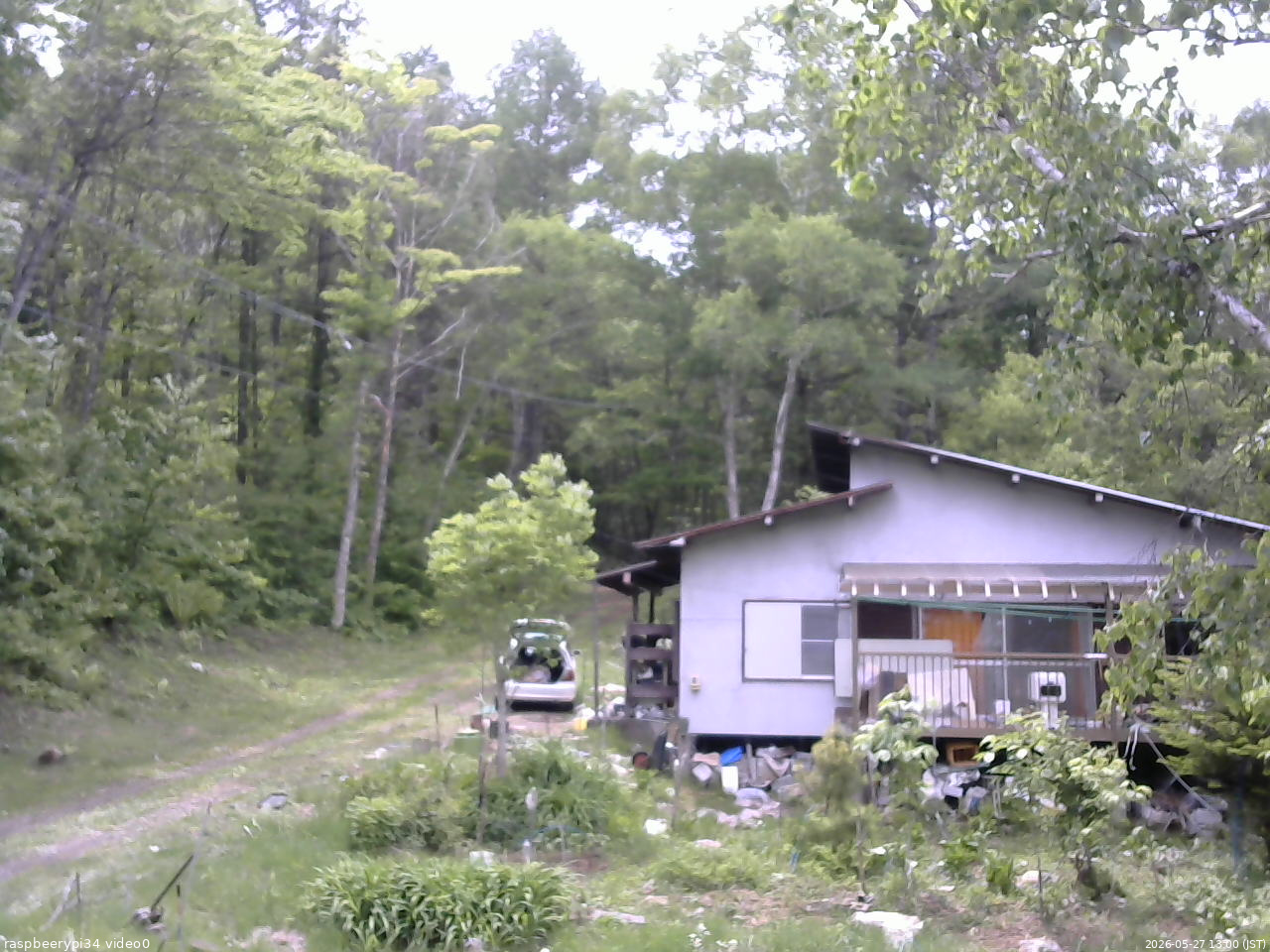 長野県菅平高原 ゆたか山荘 西側(坂上) 2026/05/27 13:00