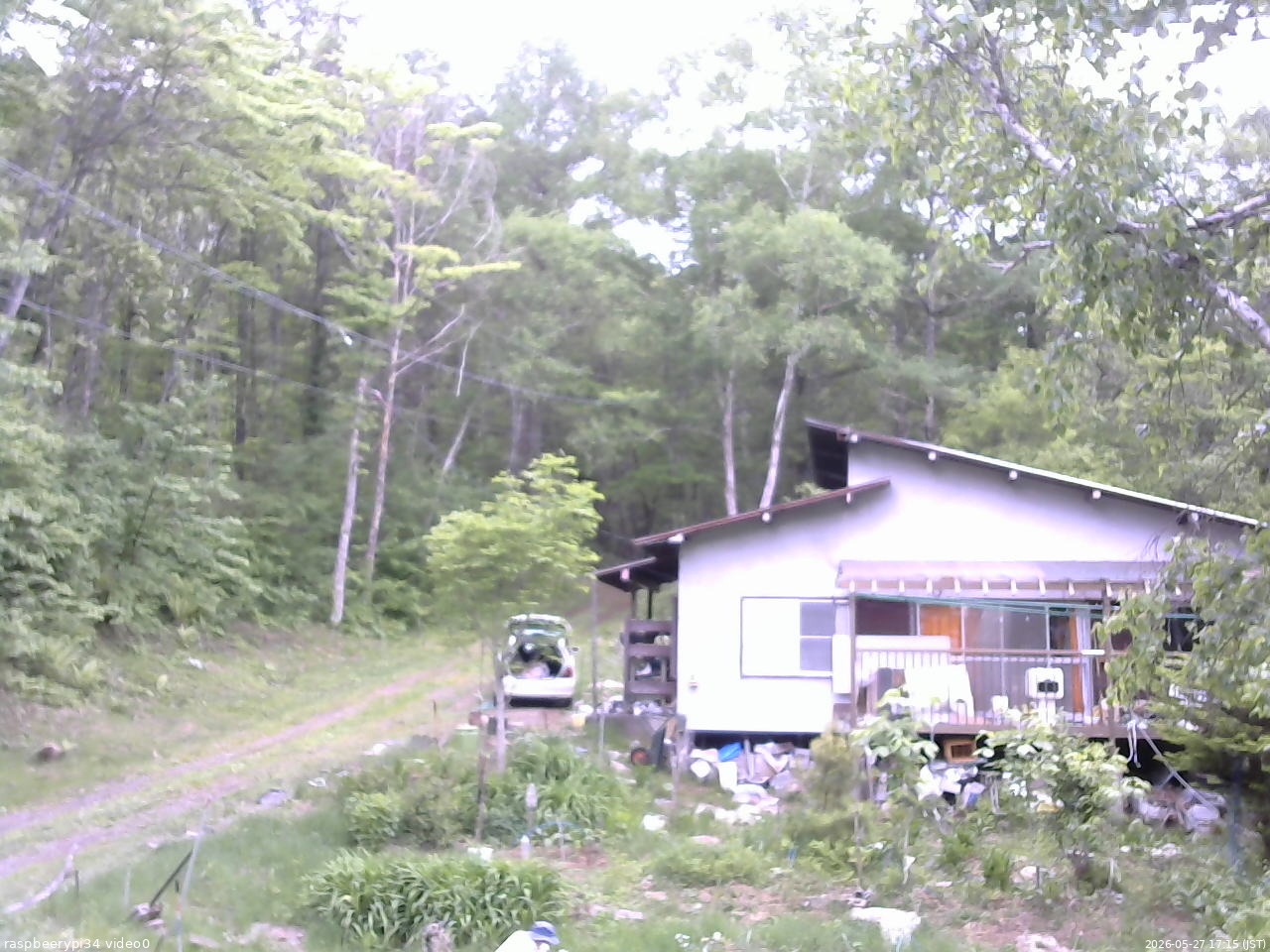 長野県菅平高原 ゆたか山荘 西側(坂上) 2026/05/27 17:15