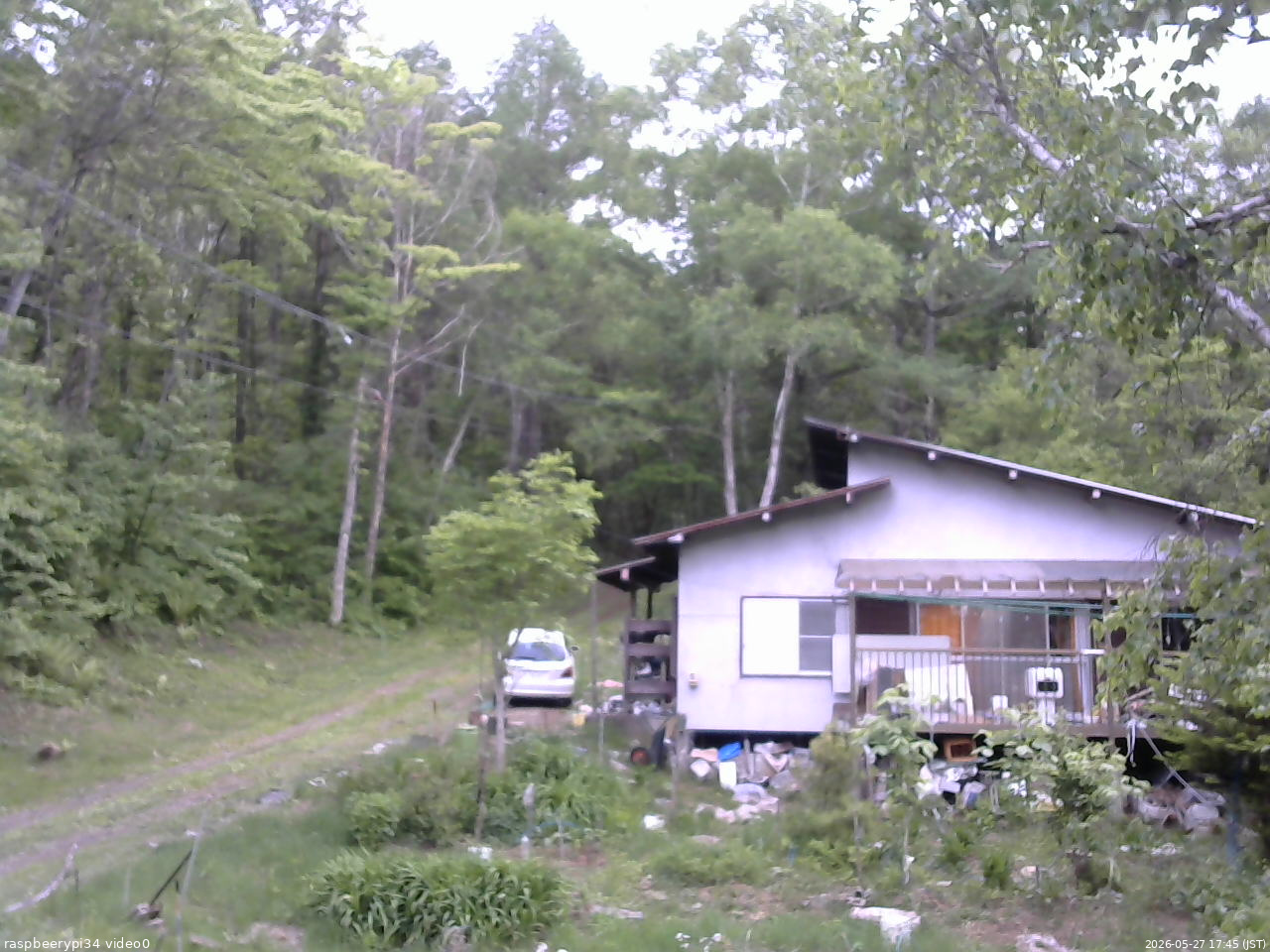 長野県菅平高原 ゆたか山荘 西側(坂上) 2026/05/27 17:45