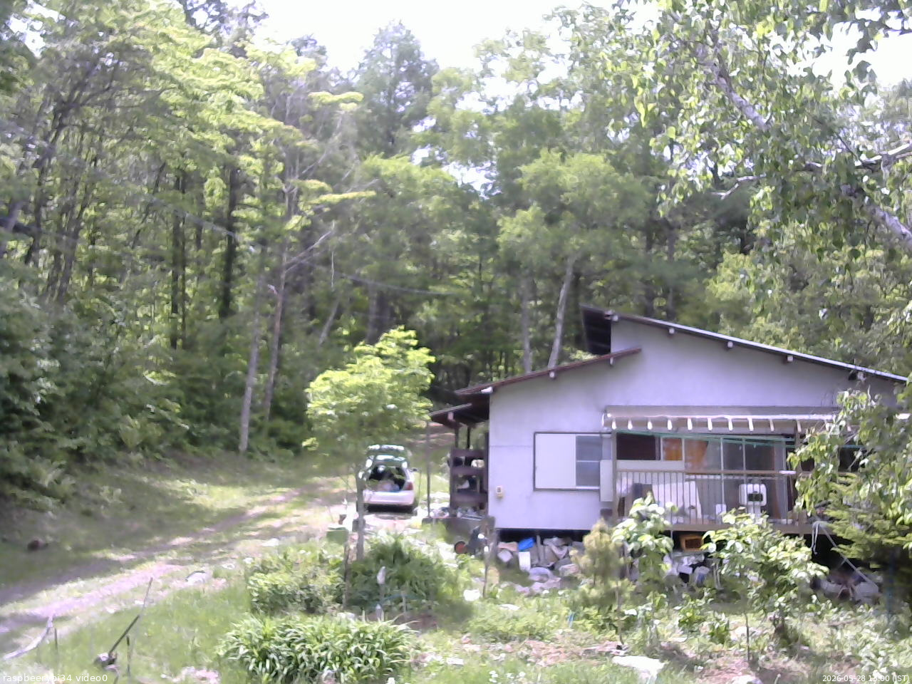 長野県菅平高原 ゆたか山荘 西側(坂上) 2026/05/28 13:00