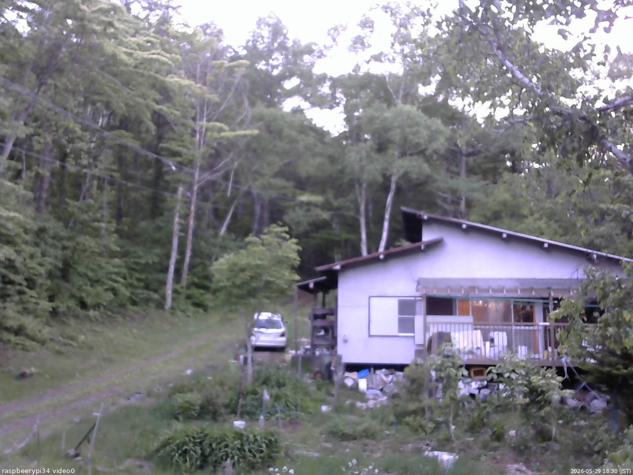 長野県菅平高原 ゆたか山荘 西側(坂上) 2026/05/29 18:30