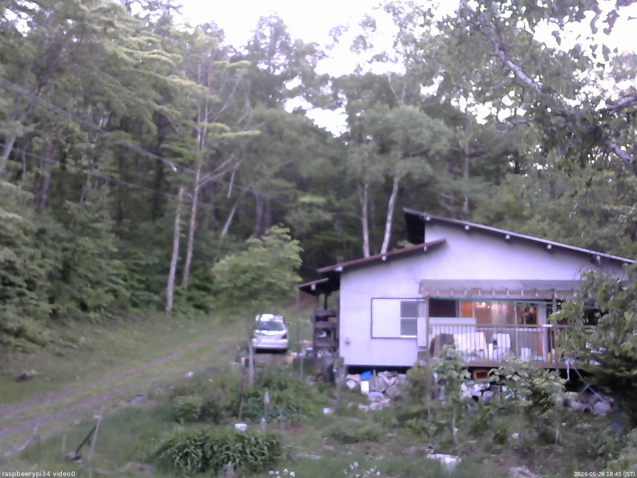 長野県菅平高原 ゆたか山荘 西側(坂上) 2026/05/29 18:45