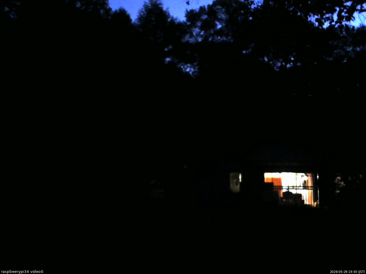 長野県菅平高原 ゆたか山荘 西側(坂上) 2026/05/29 19:30