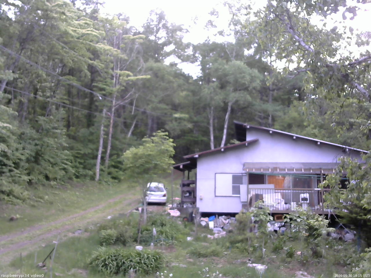 長野県菅平高原 ゆたか山荘 西側(坂上) 2026/05/30 18:15