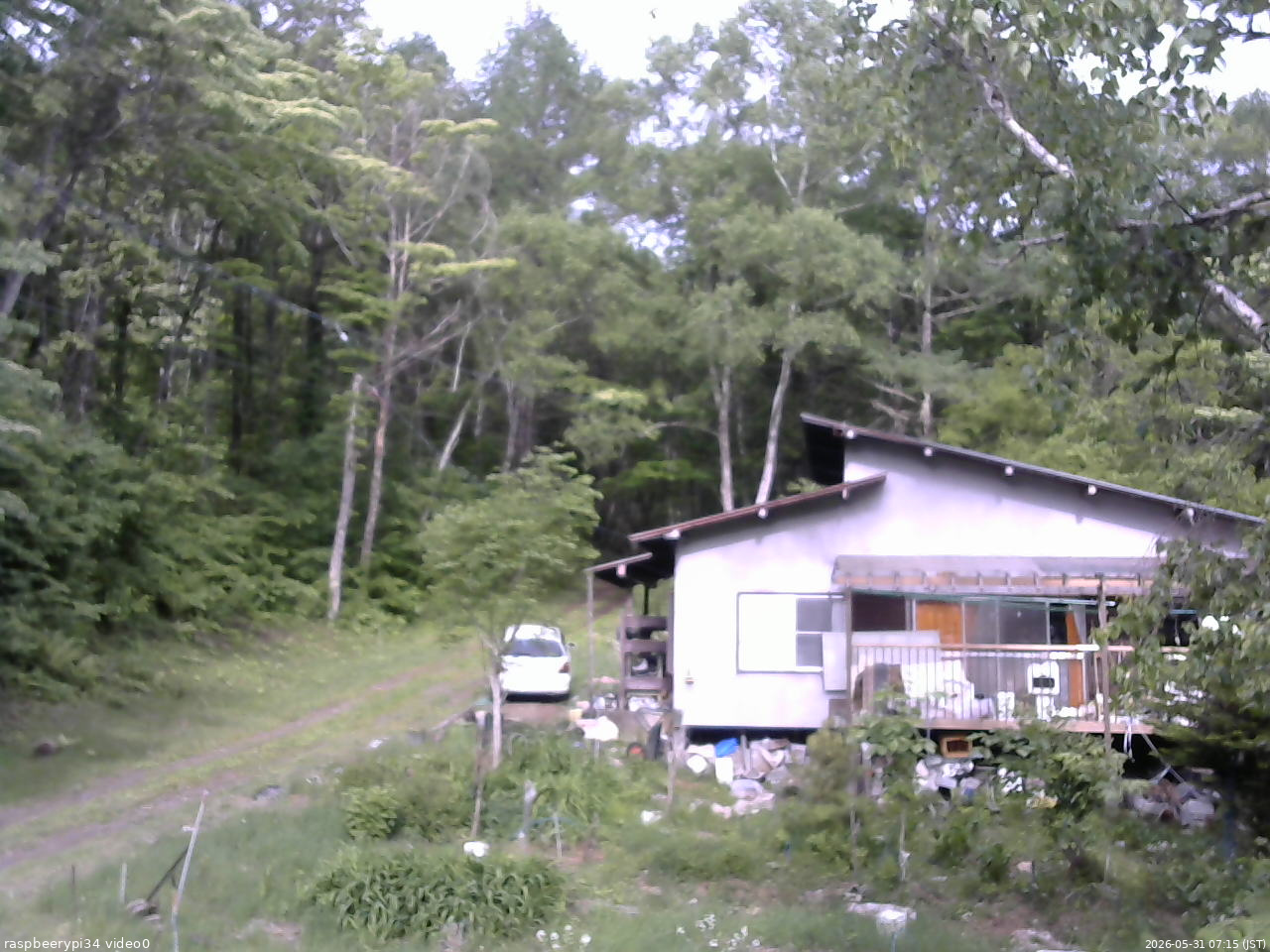 長野県菅平高原 ゆたか山荘 西側(坂上) 2026/05/31 07:15