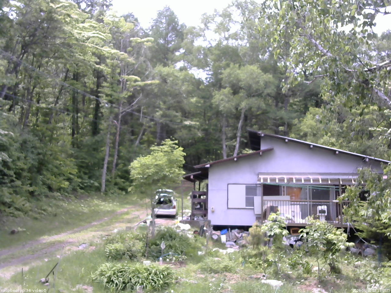 長野県菅平高原 ゆたか山荘 西側(坂上) 2026/06/01 12:15