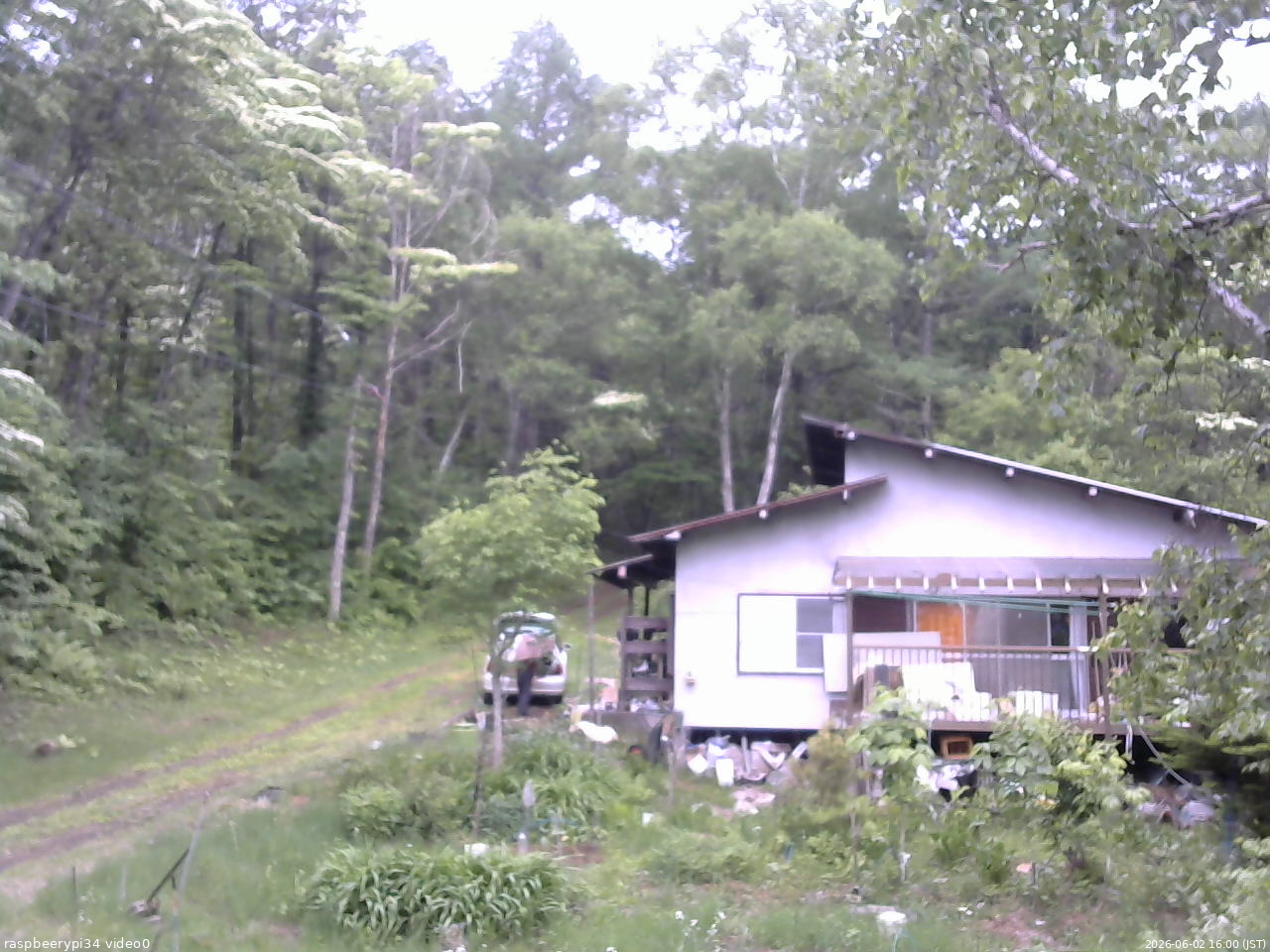 長野県菅平高原 ゆたか山荘 西側(坂上) 2026/06/02 16:00