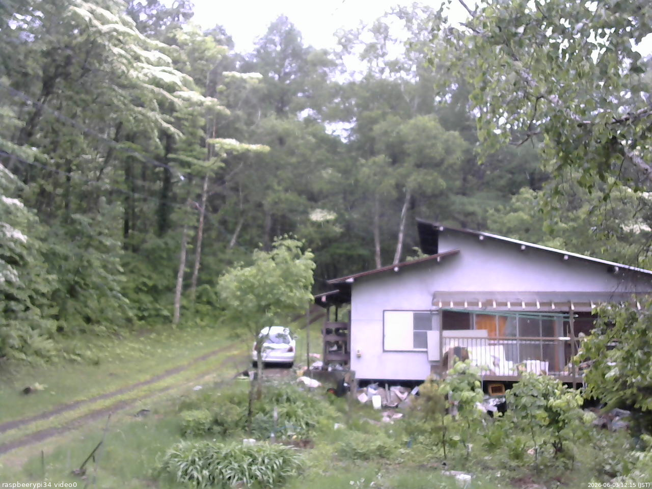 長野県菅平高原 ゆたか山荘 西側(坂上) 2026/06/03 12:15
