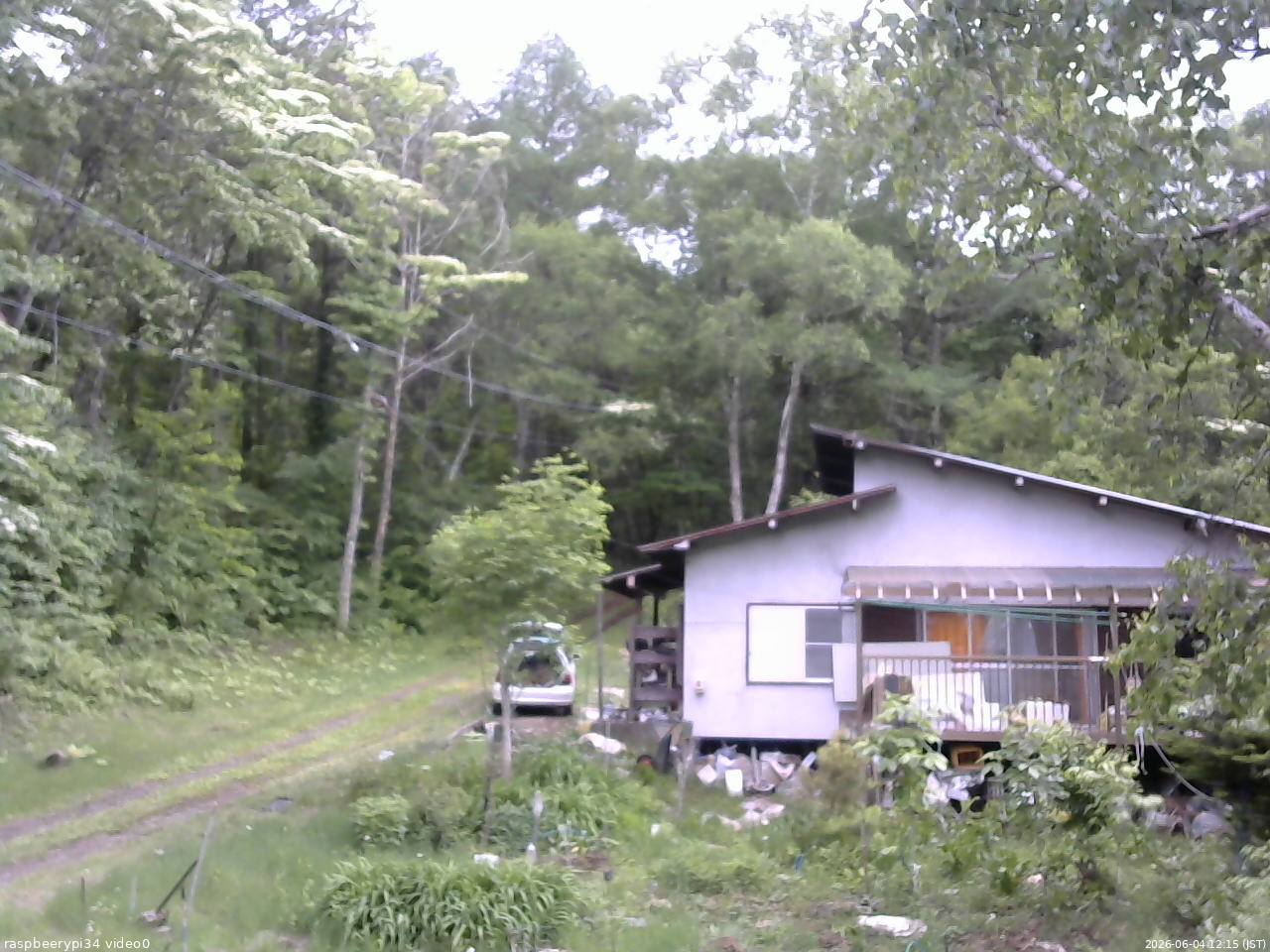 長野県菅平高原 ゆたか山荘 西側(坂上) 2026/06/04 12:15