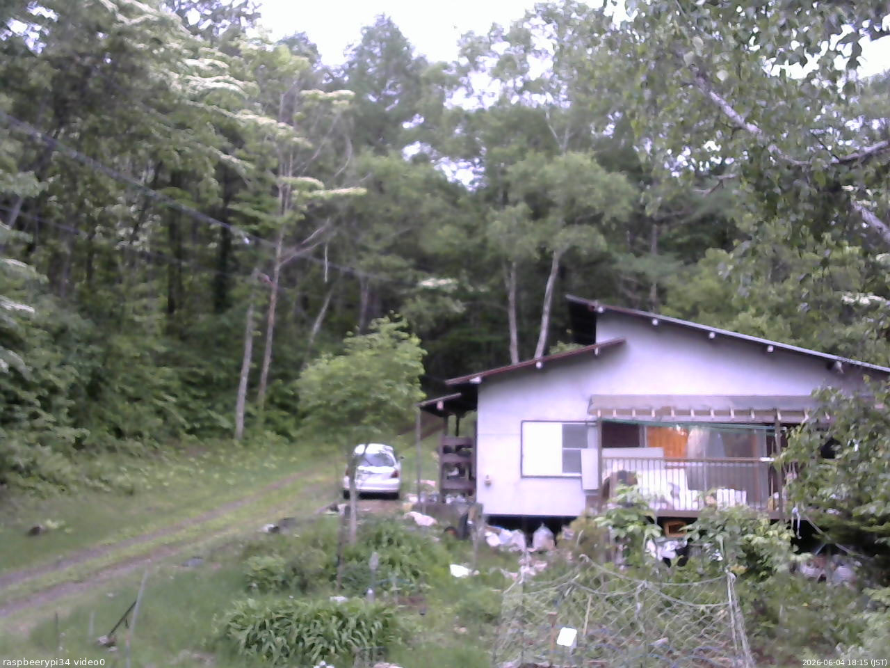 長野県菅平高原 ゆたか山荘 西側(坂上) 2026/06/04 18:15