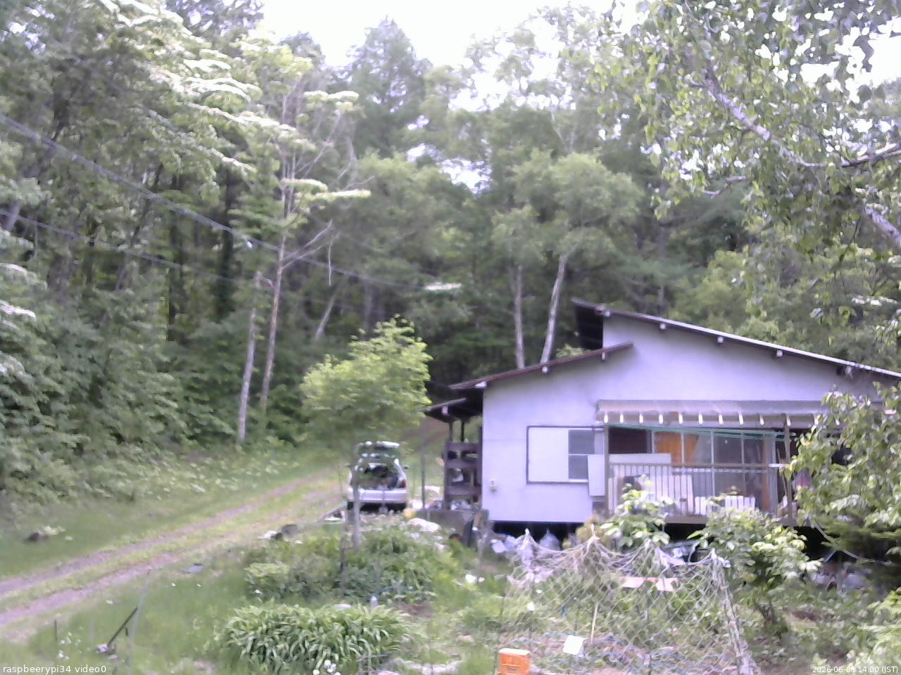 長野県菅平高原 ゆたか山荘 西側(坂上) 2026/06/06 14:00