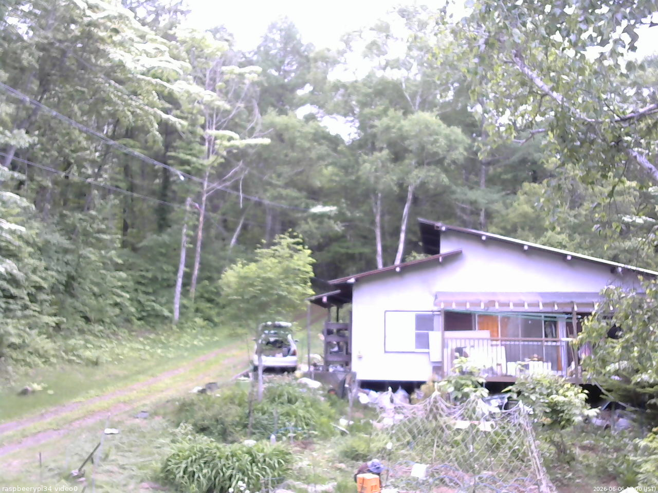 長野県菅平高原 ゆたか山荘 西側(坂上) 2026/06/06 17:00