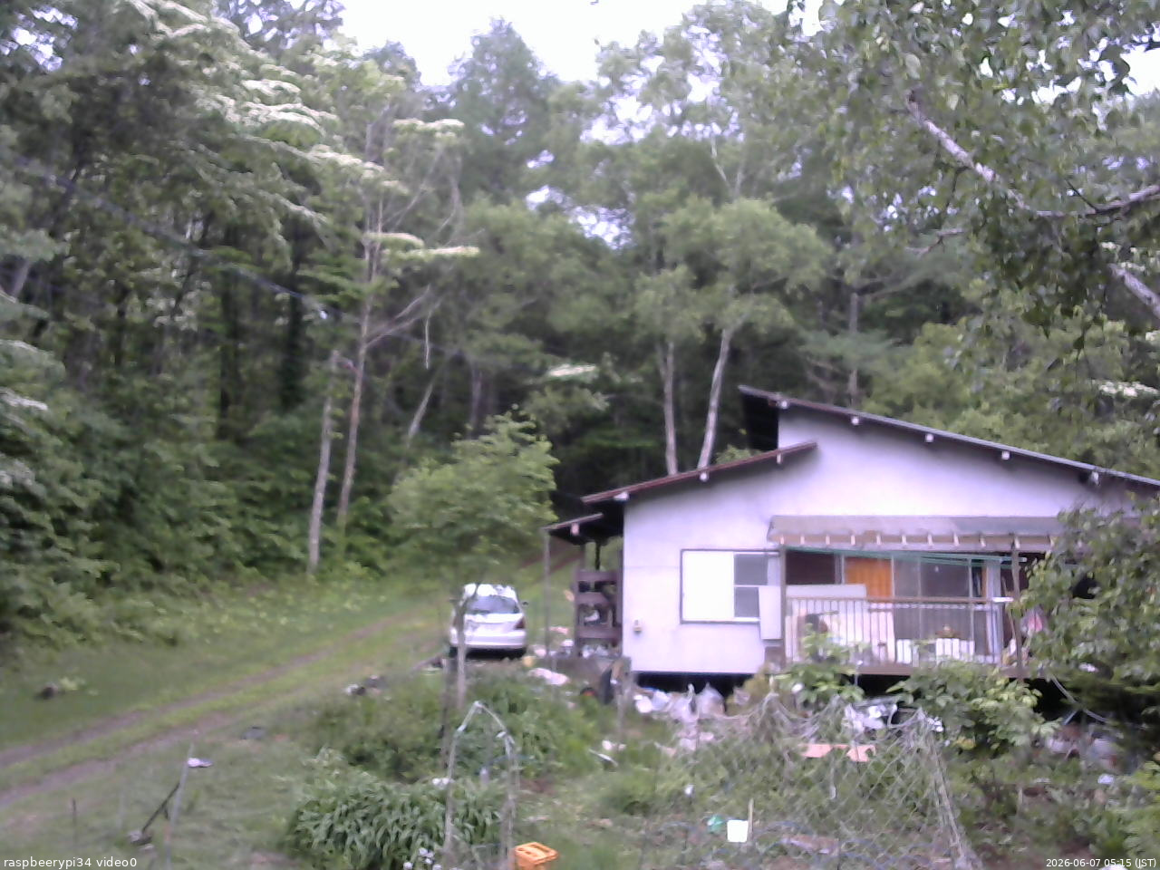 長野県菅平高原 ゆたか山荘 西側(坂上) 2026/06/07 05:15