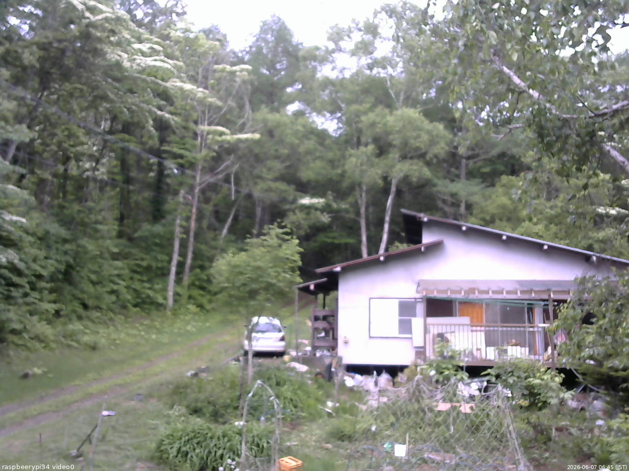 長野県菅平高原 ゆたか山荘 西側(坂上) 2026/06/07 06:45
