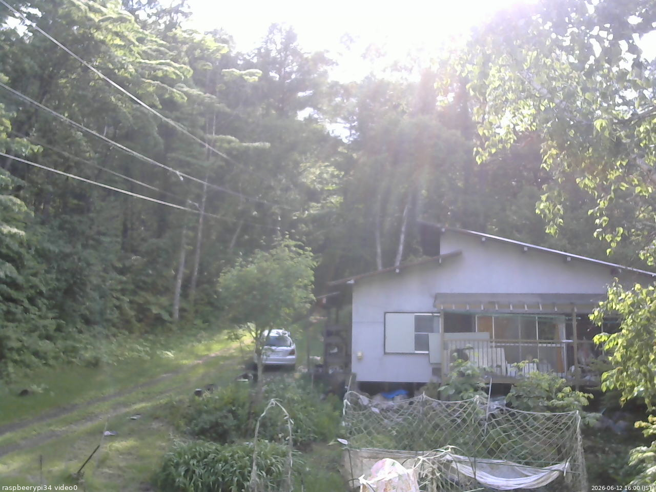 長野県菅平高原 ゆたか山荘 西側(坂上) 2026/06/12 16:00