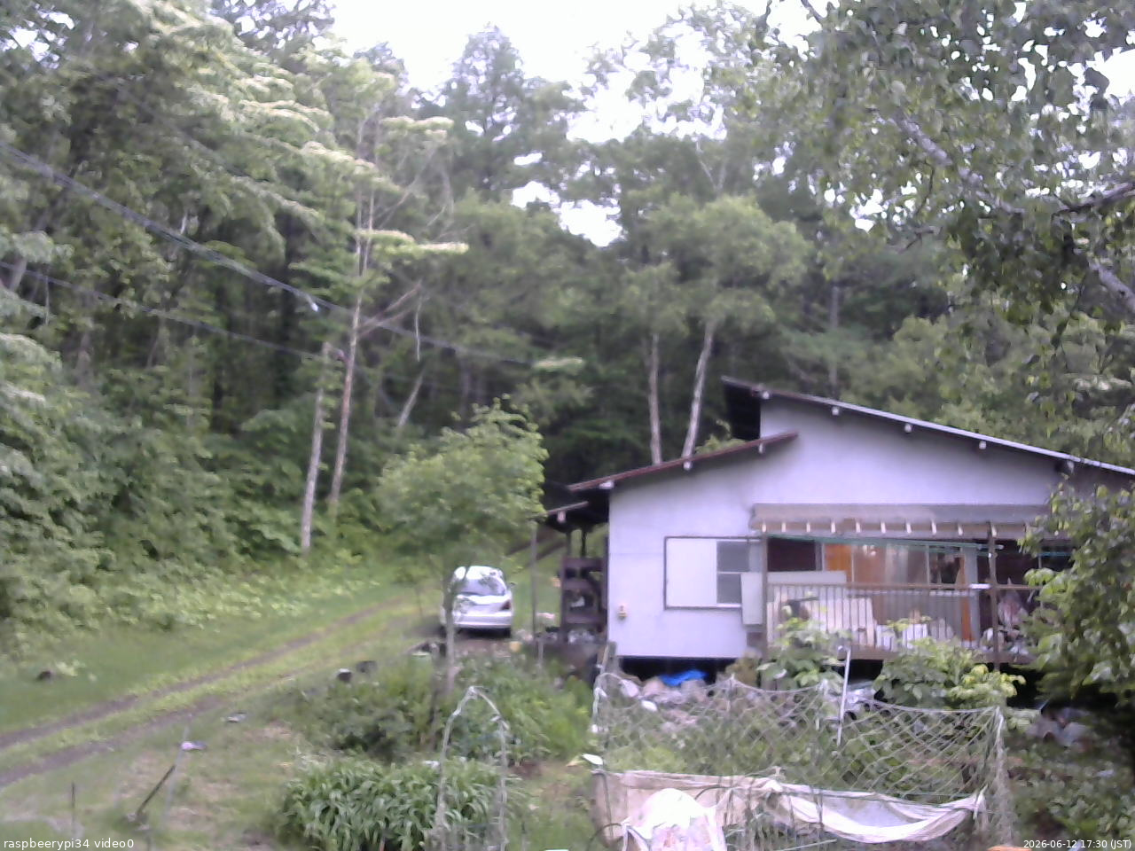 長野県菅平高原 ゆたか山荘 西側(坂上) 2026/06/12 17:30