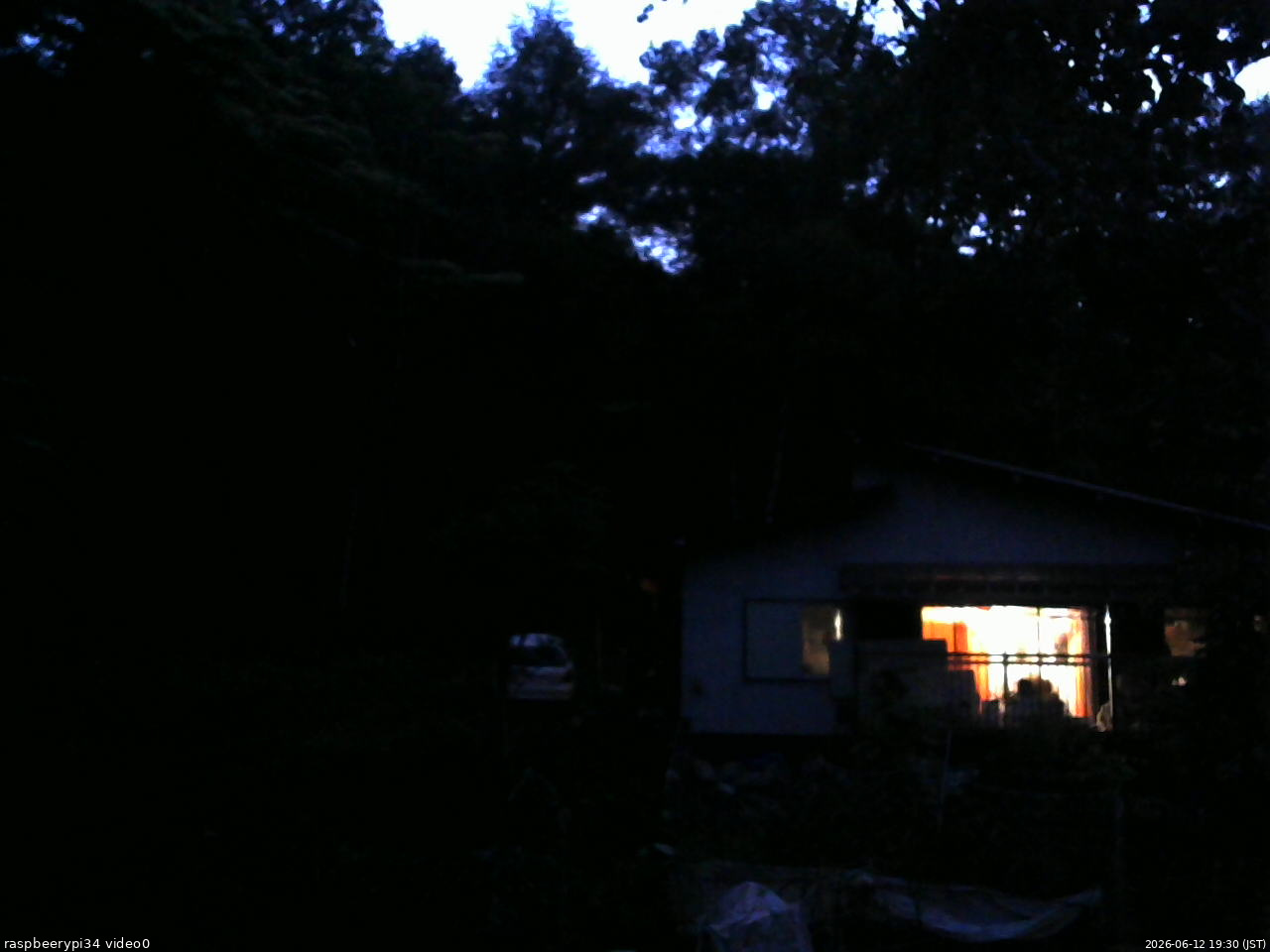 長野県菅平高原 ゆたか山荘 西側(坂上) 2026/06/12 19:30