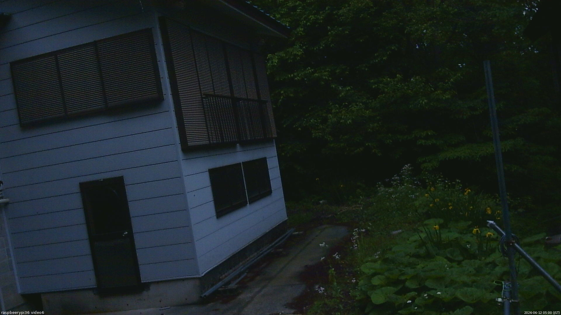 長野県菅平高原 ゆたか山荘 坂下 2026/06/12 05:00