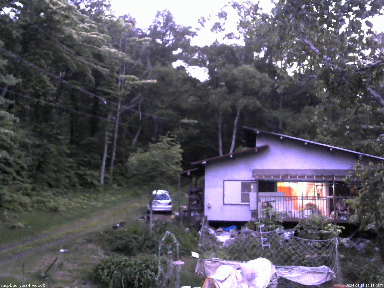 長野県菅平高原 ゆたか山荘 西側(坂上) 2026/06/13 19:15