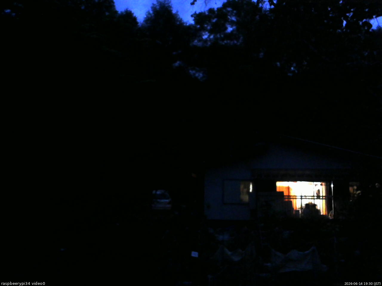 長野県菅平高原 ゆたか山荘 西側(坂上) 2026/06/14 19:30
