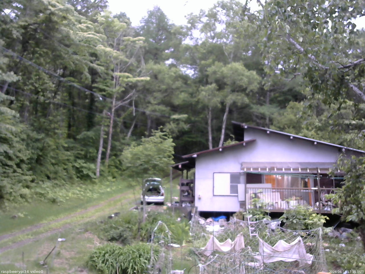 長野県菅平高原 ゆたか山荘 西側(坂上) 2026/06/15 17:15