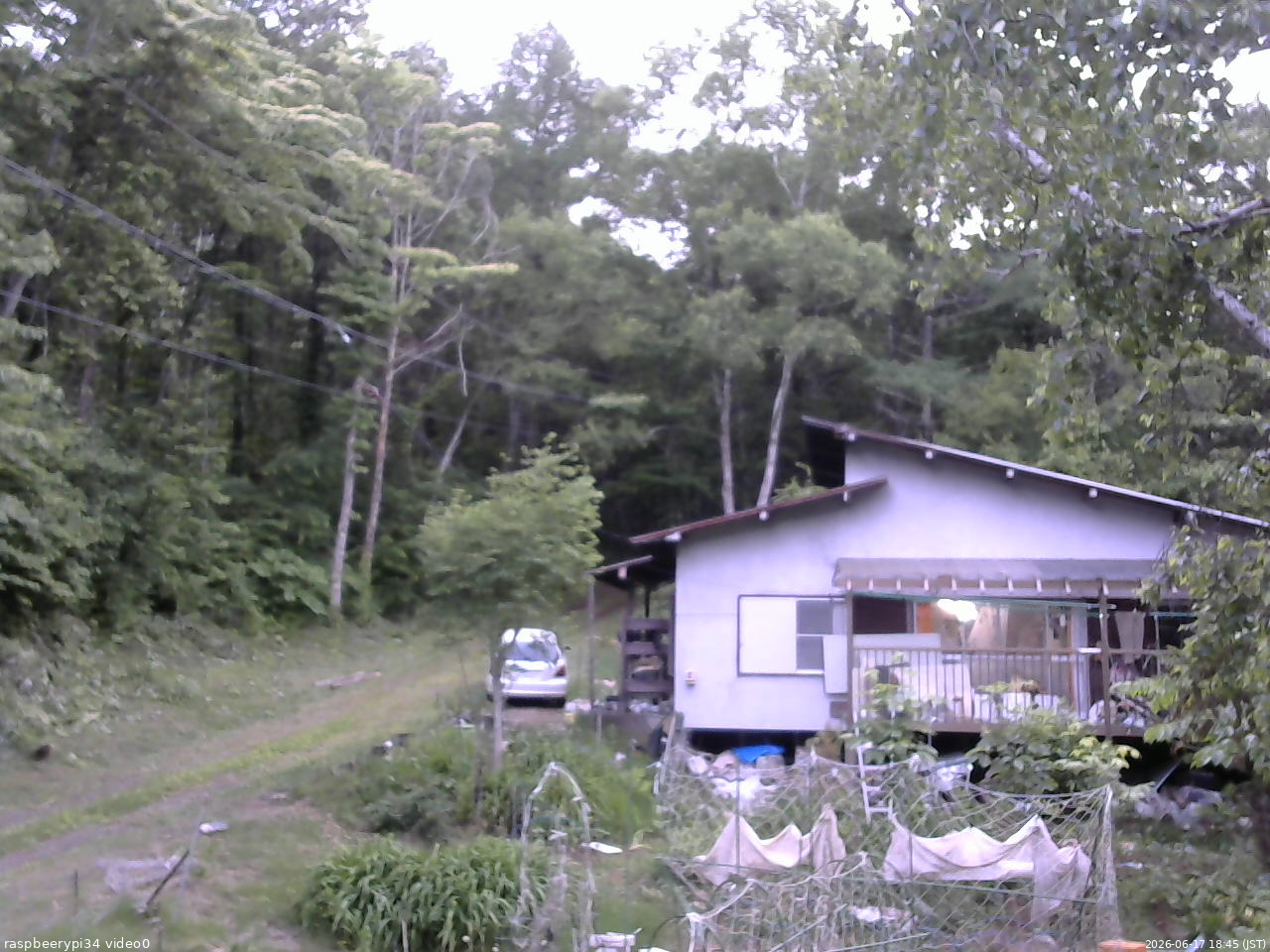 長野県菅平高原 ゆたか山荘 西側(坂上) 2026/06/17 18:45
