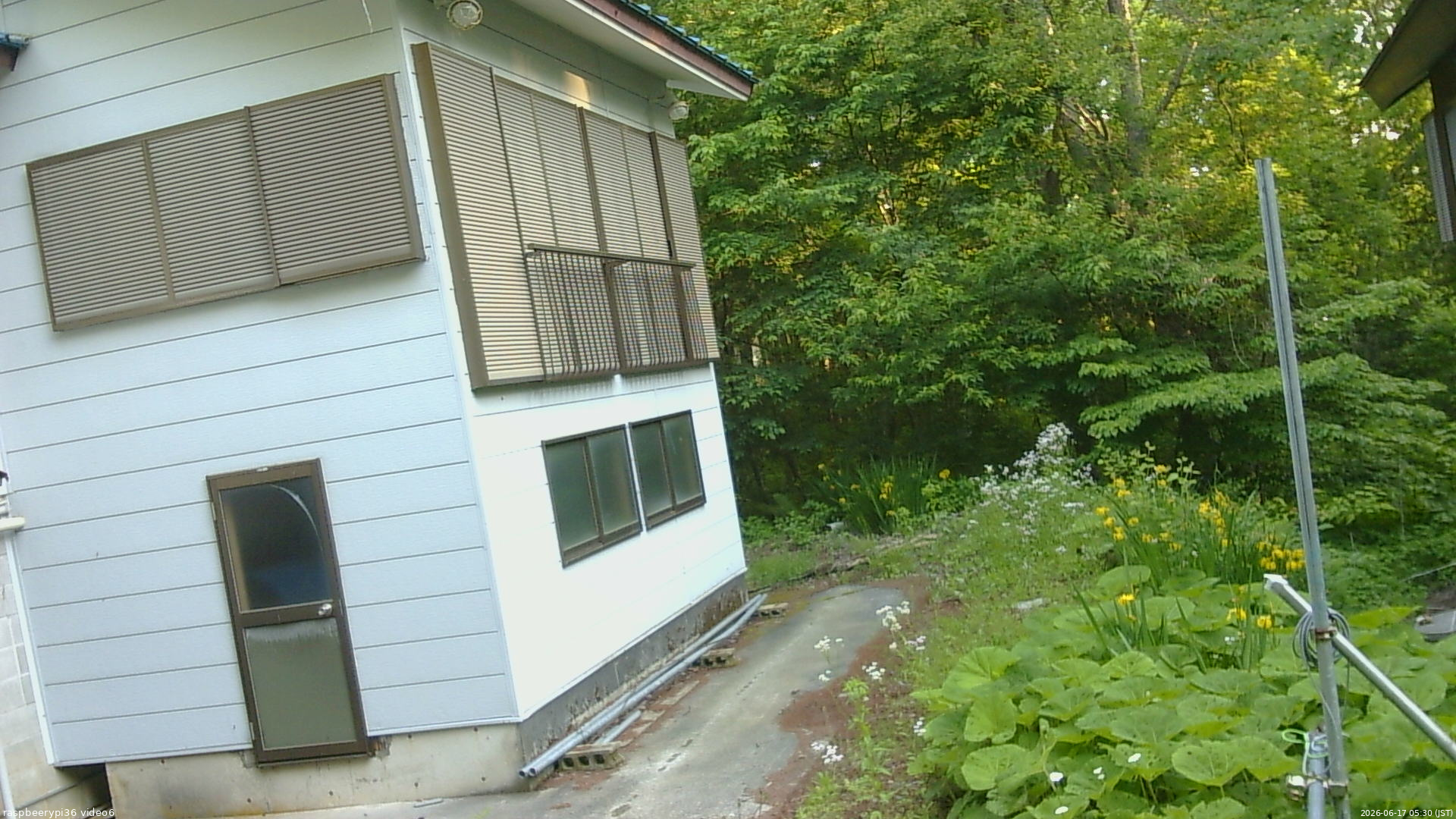 長野県菅平高原 ゆたか山荘 坂下 2026/06/17 05:30