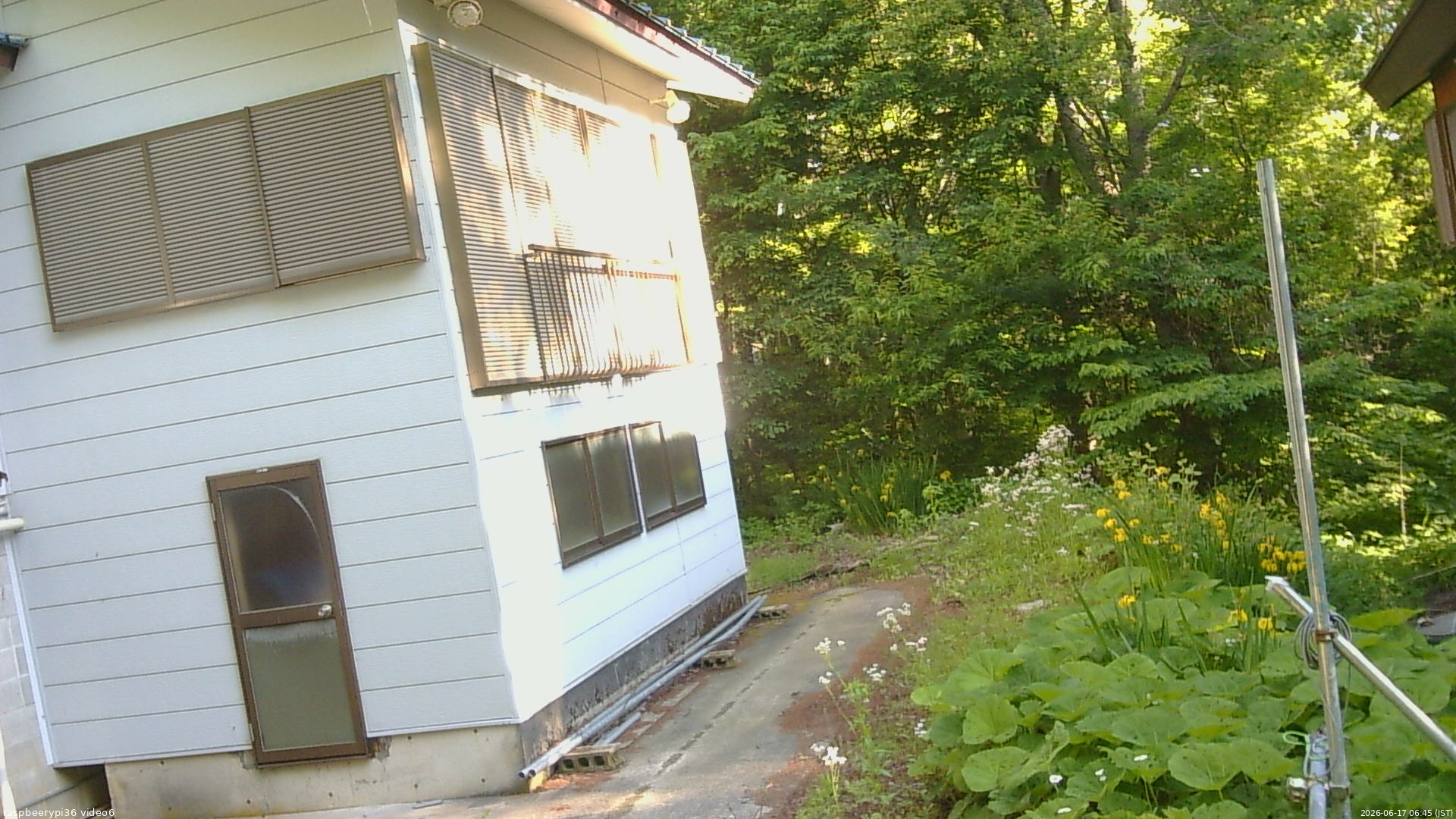 長野県菅平高原 ゆたか山荘 坂下 2026/06/17 06:45