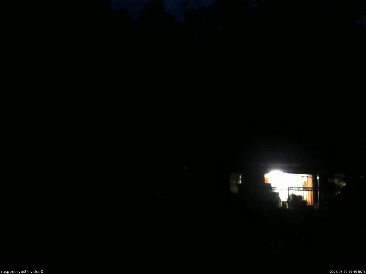 長野県菅平高原 ゆたか山荘 西側(坂上) 2026/06/19 19:45