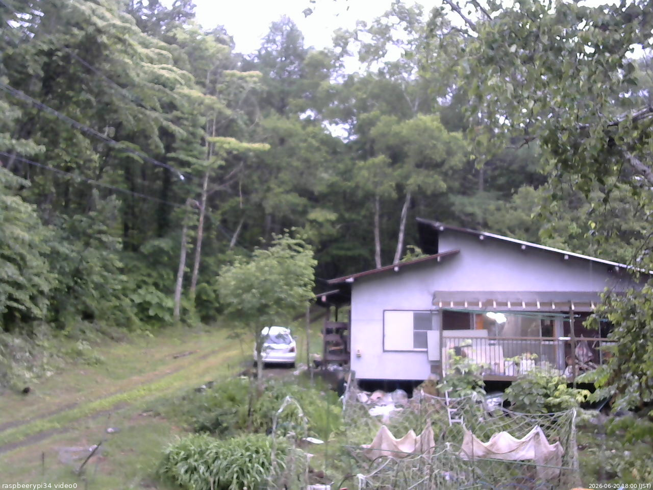 長野県菅平高原 ゆたか山荘 西側(坂上) 2026/06/20 18:00