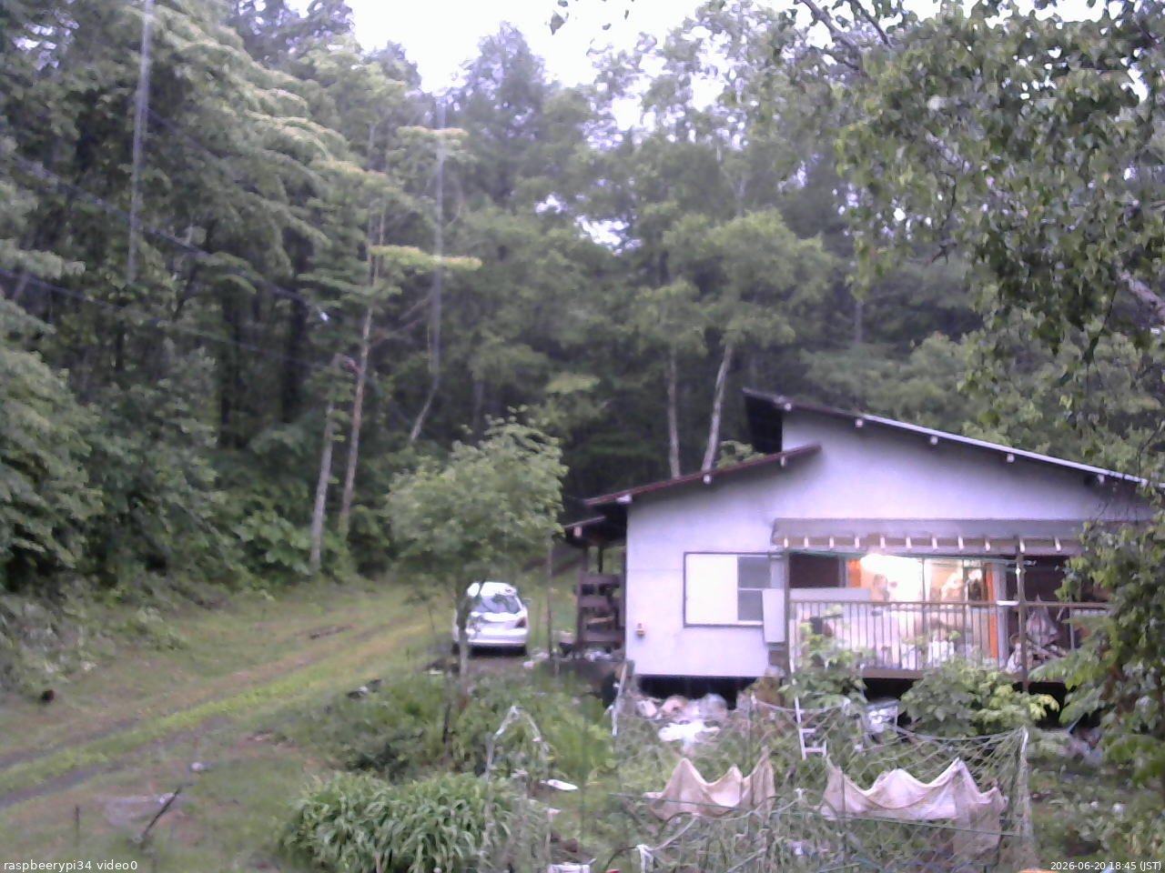 長野県菅平高原 ゆたか山荘 西側(坂上) 2026/06/20 18:45