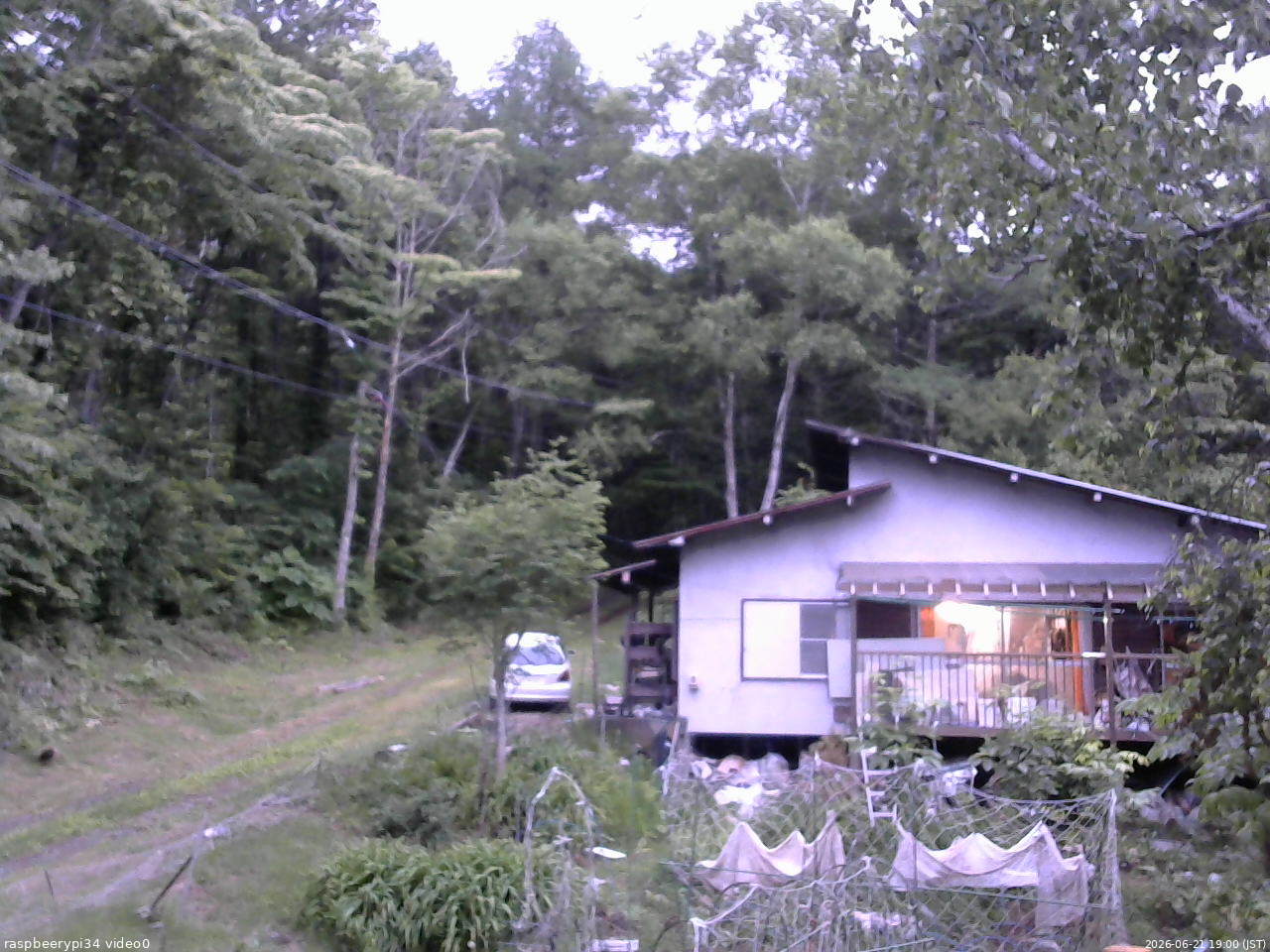 長野県菅平高原 ゆたか山荘 西側(坂上) 2026/06/21 19:00