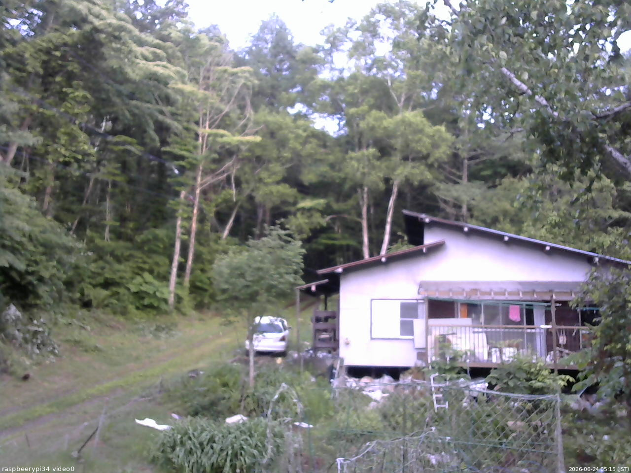 長野県菅平高原 ゆたか山荘 西側(坂上) 2026/06/24 05:15