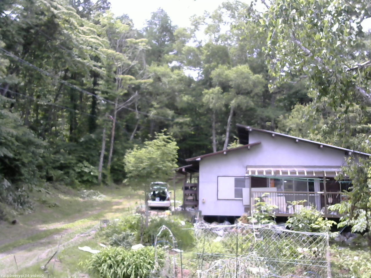 長野県菅平高原 ゆたか山荘 西側(坂上) 2026/06/24 12:15