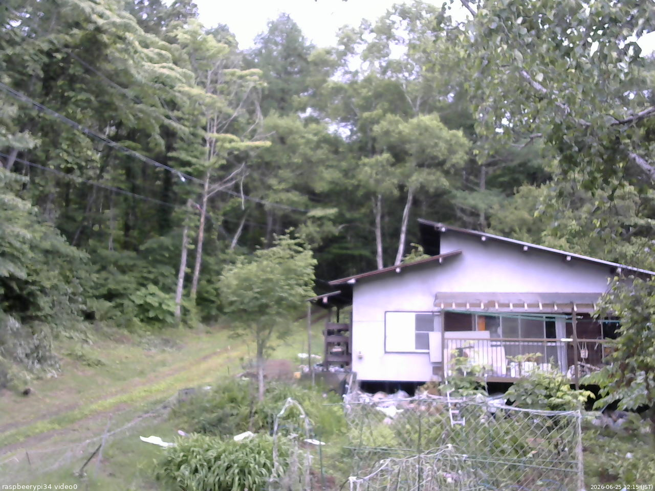 長野県菅平高原 ゆたか山荘 西側(坂上) 2026/06/25 12:15
