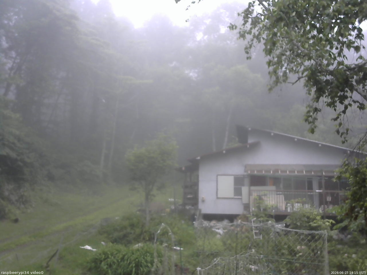長野県菅平高原 ゆたか山荘 西側(坂上) 2026/06/27 14:15