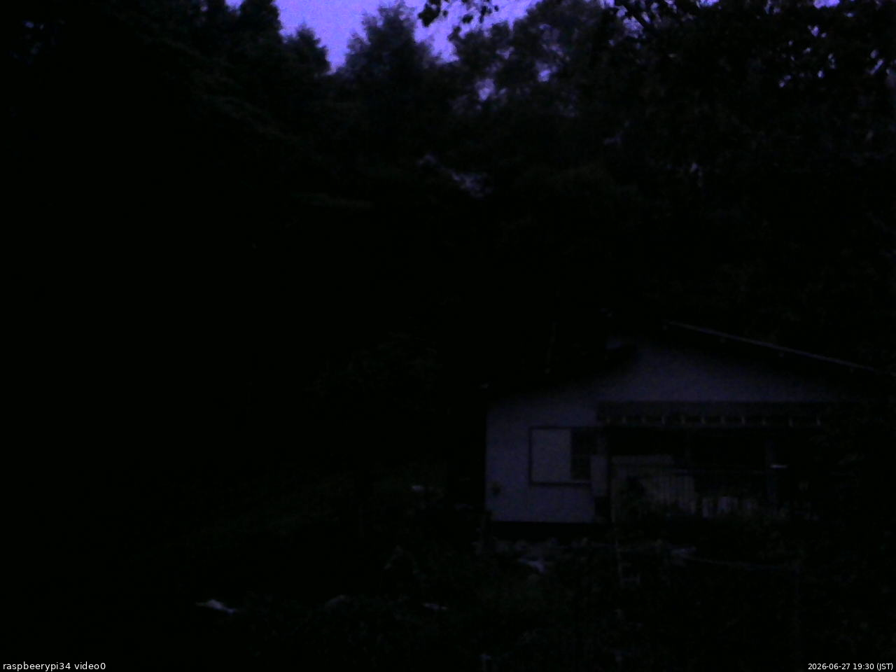 長野県菅平高原 ゆたか山荘 西側(坂上) 2026/06/27 19:30