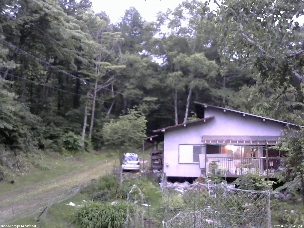 長野県菅平高原 ゆたか山荘 西側(坂上) 2026/07/01 18:45
