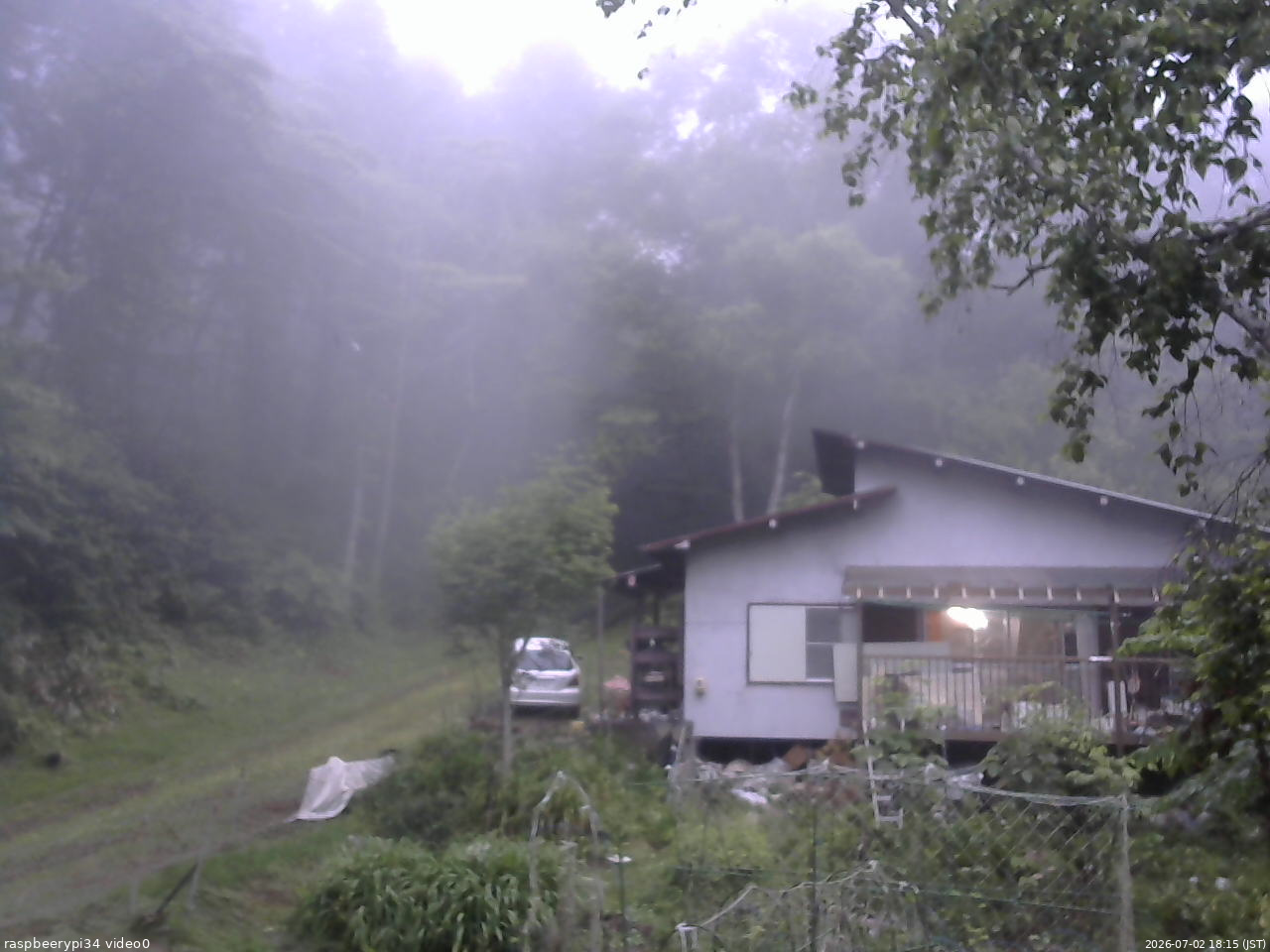 長野県菅平高原 ゆたか山荘 西側(坂上) 2026/07/02 18:15