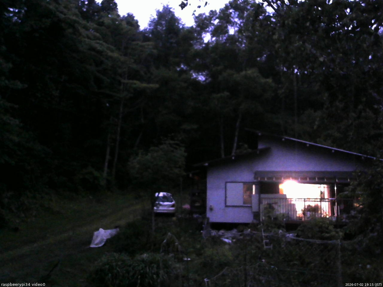 長野県菅平高原 ゆたか山荘 西側(坂上) 2026/07/02 19:15