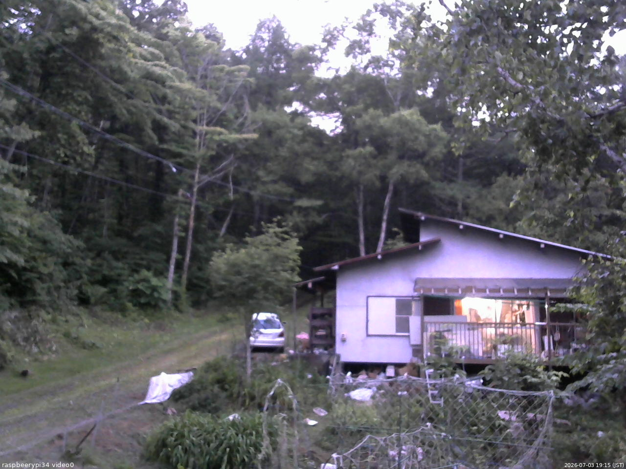 長野県菅平高原 ゆたか山荘 西側(坂上) 2026/07/03 19:15