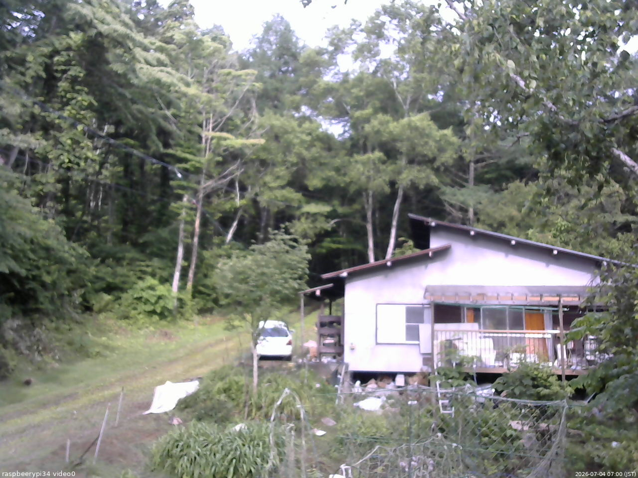 長野県菅平高原 ゆたか山荘 西側(坂上) 2026/07/04 07:00