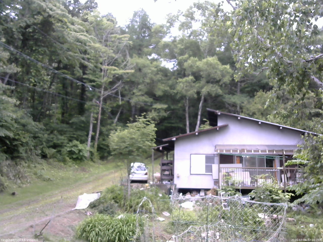 長野県菅平高原 ゆたか山荘 西側(坂上) 2026/07/04 12:00