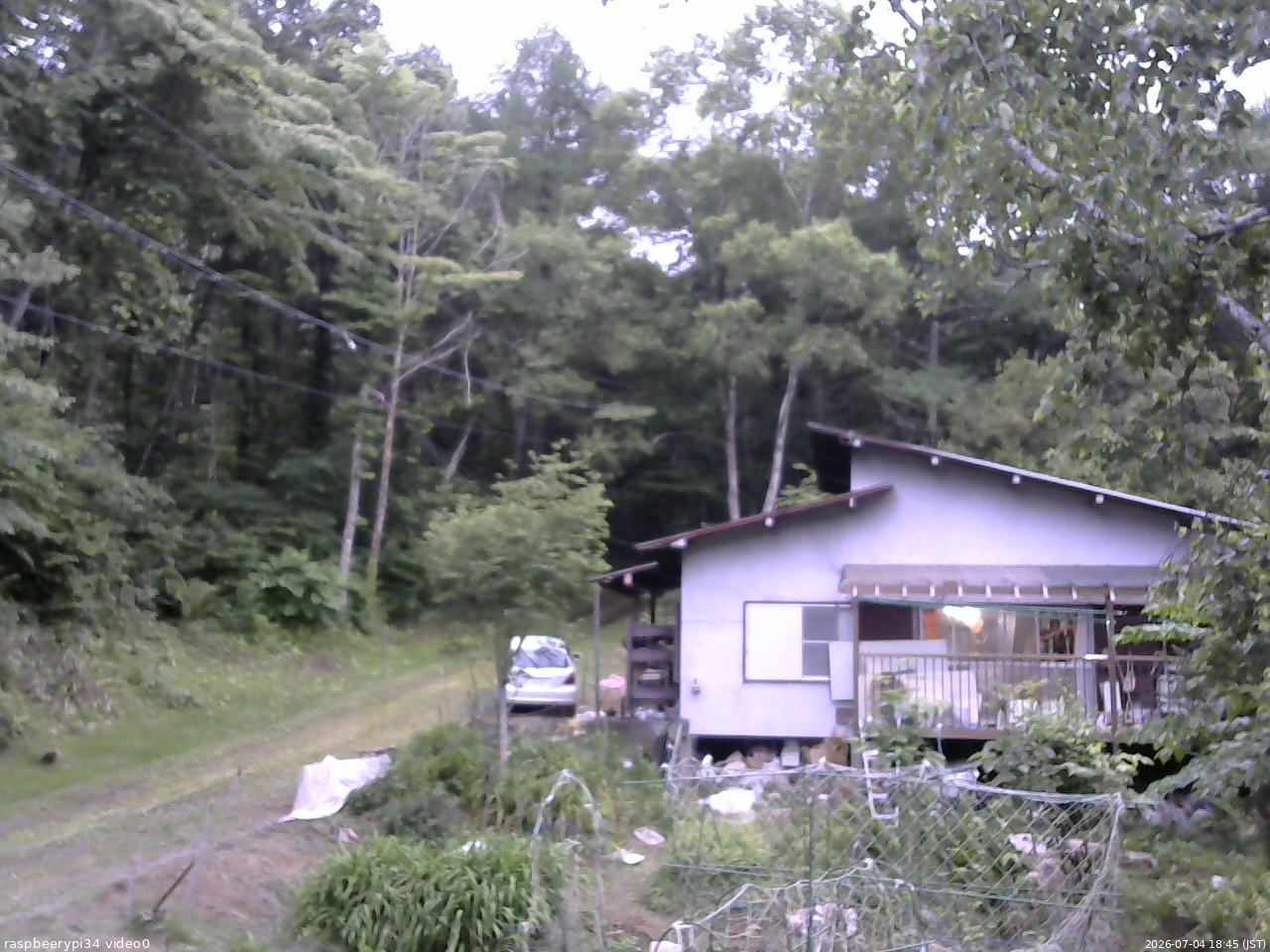 長野県菅平高原 ゆたか山荘 西側(坂上) 2026/07/04 18:45