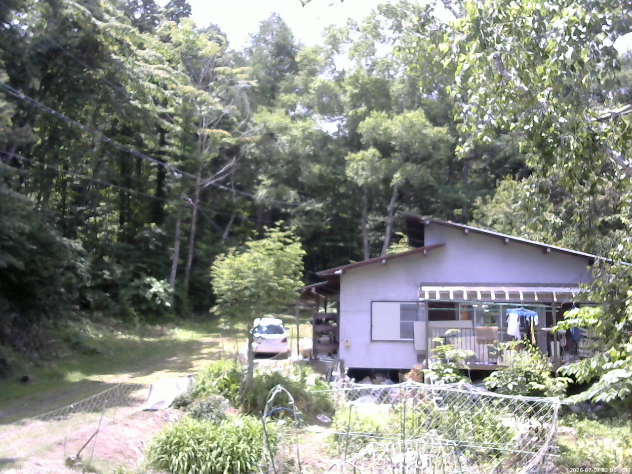 長野県菅平高原 ゆたか山荘 西側(坂上) 2026/07/07 12:00
