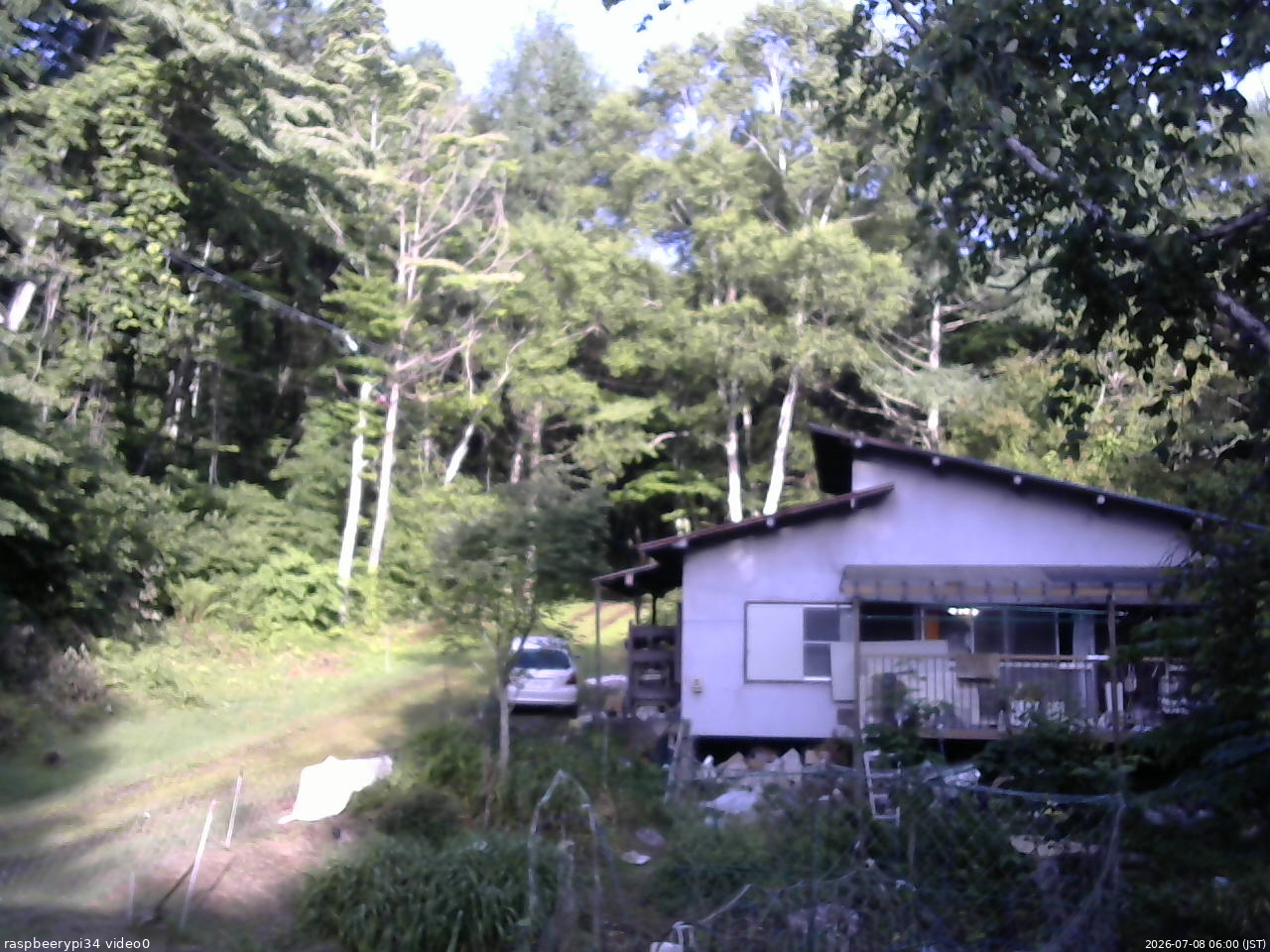 長野県菅平高原 ゆたか山荘 西側(坂上) 2026/07/08 06:00